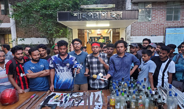 শাবির শাহপরাণ থেকে অস্ত্র ও মাদক উদ্ধার 